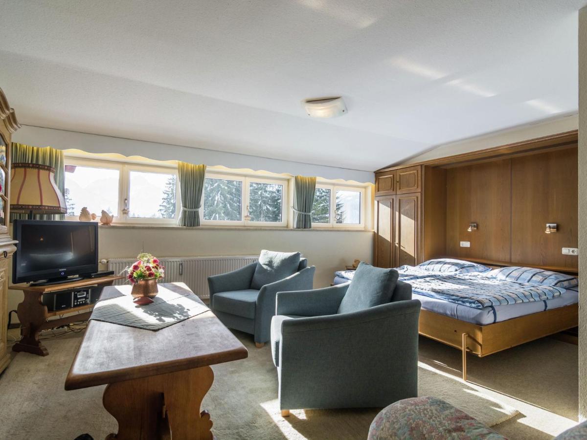 Quaint Apartment With Sauna In Riezlern Εξωτερικό φωτογραφία